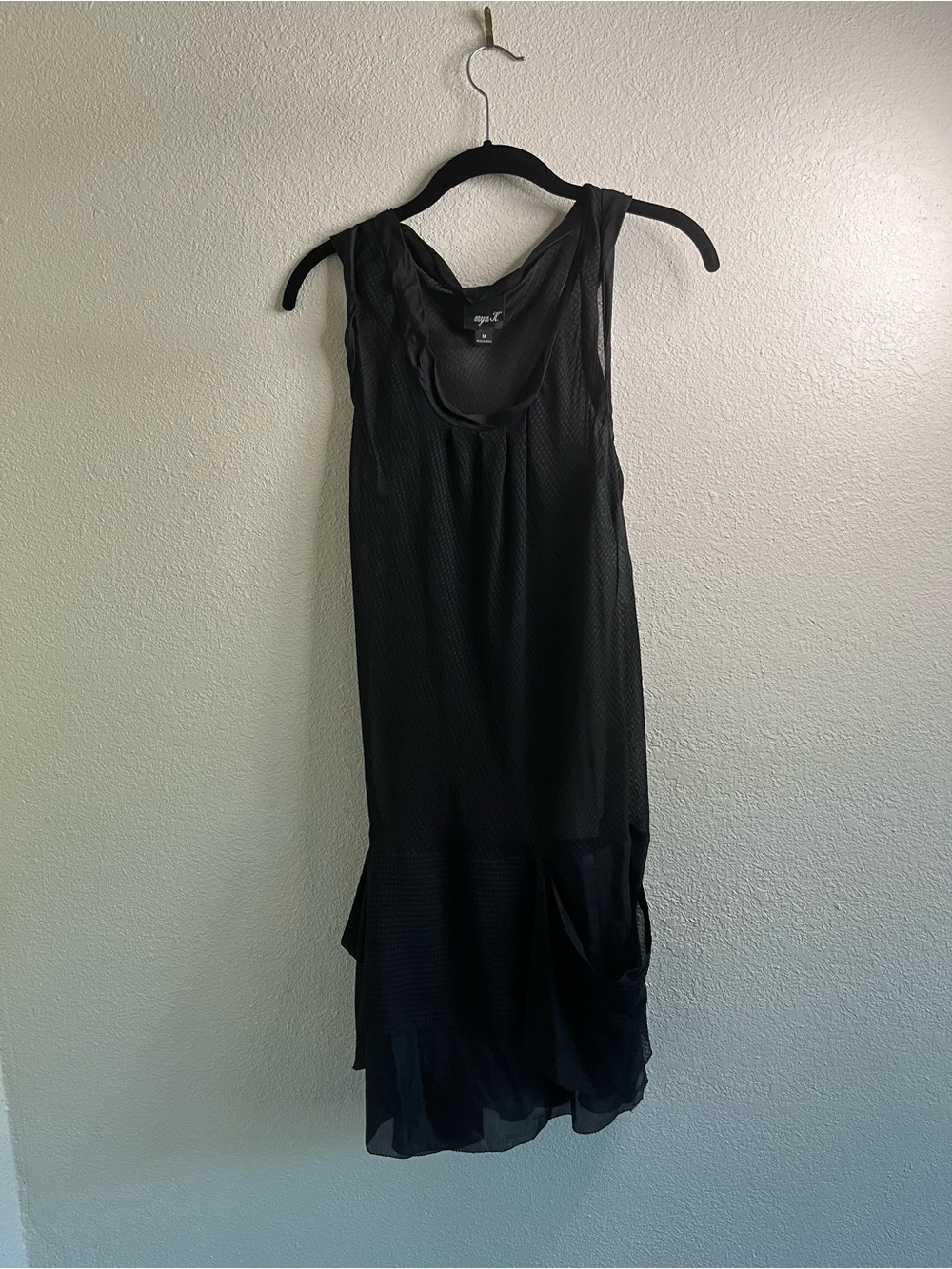 Aryn K. Black Textured Sleeveless Sheer Dress/Slip/Liner